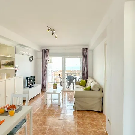Edif Miami, 350m To The Beach, Views, Pool * 네르하