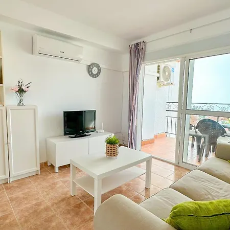 Edif Miami, 350m To The Beach, Views, Pool * 네르하